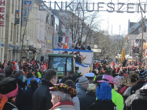 schlagzeugunterricht , trommelkurse, schlagzeug lernen, ferienkurse, trommelworkshops, drums, percussion, schlgzeugschule, trommelunterricht, trommelgruppen, ferienaktionen, leichlingen, leverkusen, langenfeld, wermelskirchen, Kinder, jugendliche, erwachsene,  schlagzeug, conga, djembe, cajon, bongos, rhythmus, unterricht, afrikanisches trommeln, bodypercussion